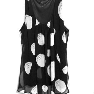 Sleeveless Polka dot blouse